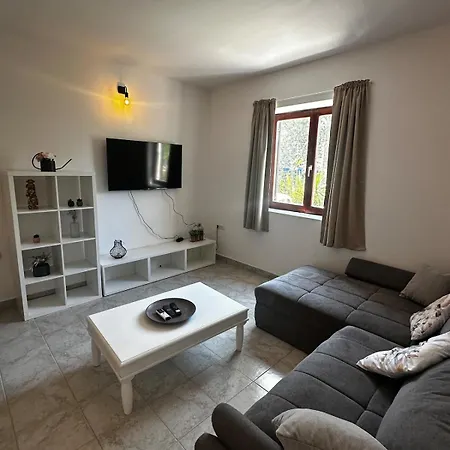 Apartman Lego's Garden House Zára